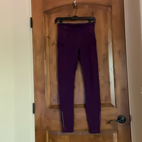 lululemon athletica Toasty Tech Tight II Purple Leggings - Picture 4 of 10